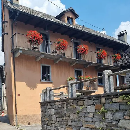Casa Leoni A Lägenhet Moghegno